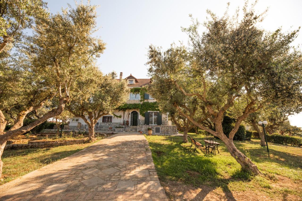 Villa Georgina B&B Katakolo Zewnętrze zdjęcie