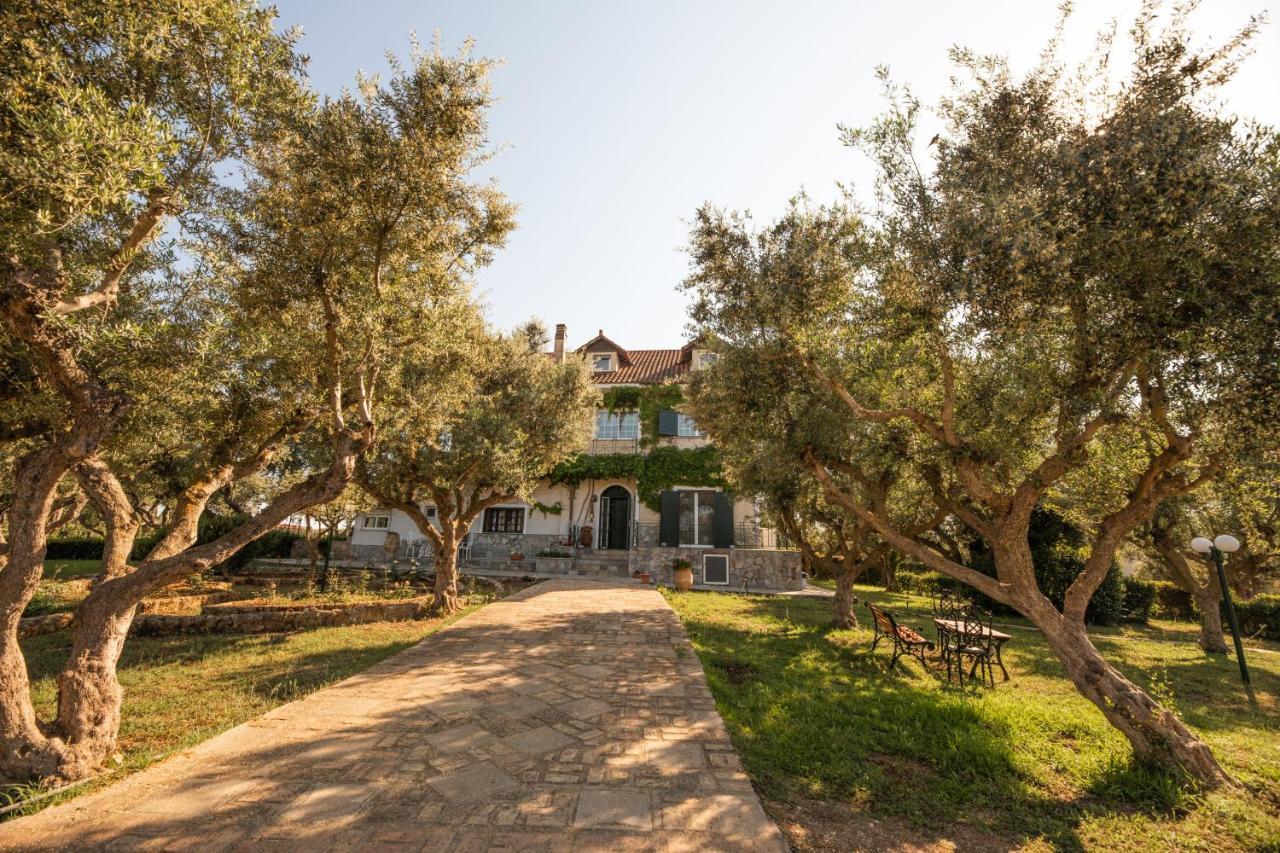 Villa Georgina B&B Katakolo Zewnętrze zdjęcie
